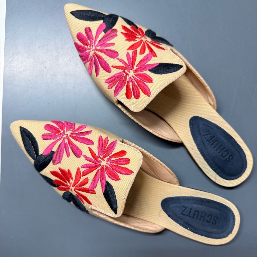 SCHUTZ Beige Pointed Toe Flats